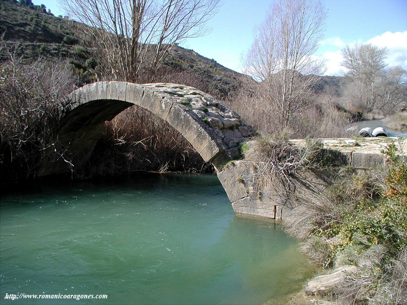 VISTA DEL PUENTE, AGUAS ABAJO